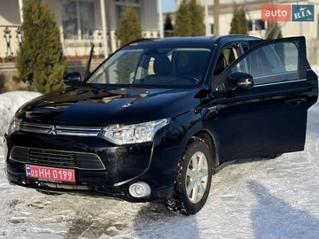 Авто Mitsubishi Outlander 2014 № 8612828