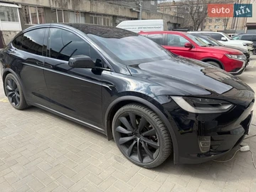 Авто Tesla Model X 2018 № 8612855