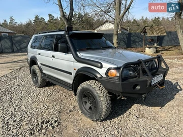 Авто Mitsubishi Pajero Sport 2002 № 8612900