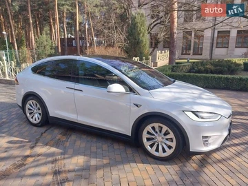 Авто Tesla Model X 2017 № 8613040