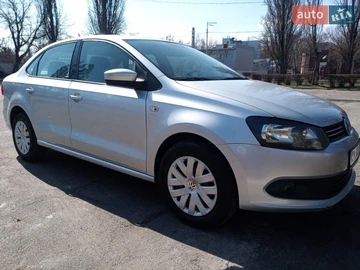Авто Volkswagen Polo 2013 № 8613098