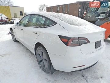 Авто Tesla Model 3 2023 № 8613499