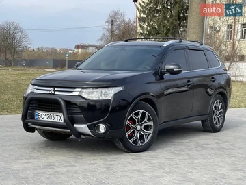 Авто Mitsubishi Outlander 2015 № 8613530