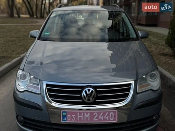 Авто Volkswagen Touran 2008 № 8613853