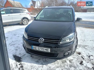 Авто Volkswagen Touran 2013 № 8614059