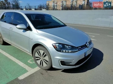 Авто Volkswagen E-Golf 2019 № 8614069
