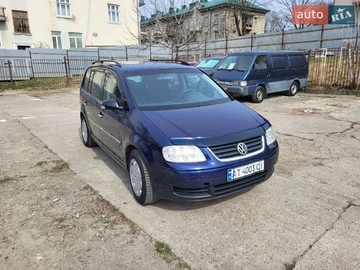 Авто Volkswagen Touran 2004 № 8614323