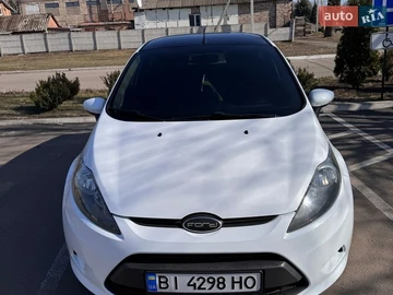 Авто Ford Fiesta 2012 № 8614400