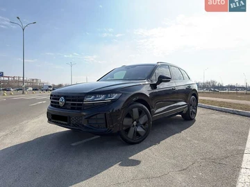 Авто Volkswagen Touareg 2025 № 8614777