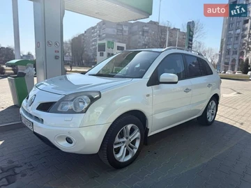 Авто Renault Koleos 2010 № 8615059