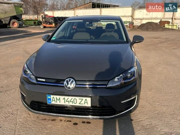 Авто Volkswagen E-Golf 2020 № 8615352