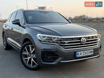 Авто Volkswagen Touareg 2018 № 8615585