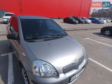 Авто Toyota Yaris 2004 № 8615646