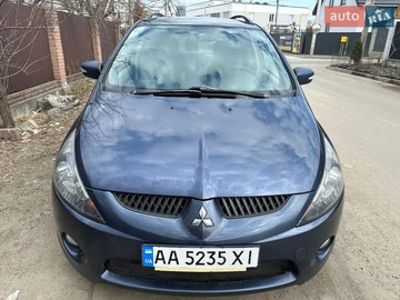 Авто Mitsubishi Grandis 2006 № 8615704