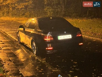 Авто BMW 5 Series 2004 № 8615738