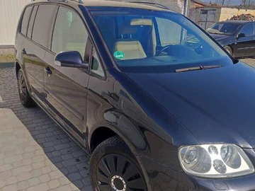 Авто Volkswagen Touran 2003 № 8616430