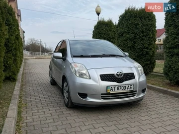 Авто Toyota Yaris 2006 № 8616459
