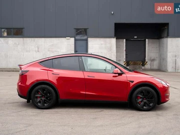 Авто Tesla Model Y 2023 № 8616791