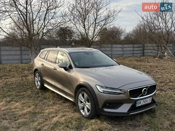 Авто Volvo V60 Cross Country 2019 № 8616928