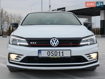 Авто Volkswagen Jetta 2015 № 8617393