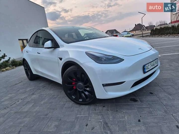 Авто Tesla Model Y 2022 № 8617550