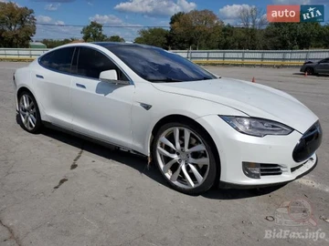 Авто Tesla Model S 2014 № 8617803