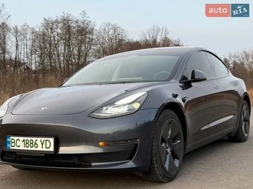Авто Tesla Model 3 2023 № 8617884