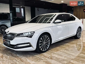 Авто Skoda Superb 2021 № 8617944