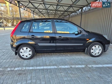 Авто Ford Fiesta 2006 № 8618504