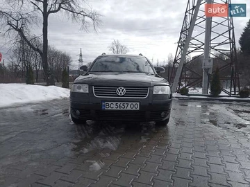 Авто Volkswagen Passat 2004 № 8618549