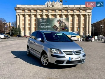 Авто Volkswagen Golf Plus 2005 № 8618565
