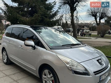 Авто Peugeot 5008 2010 № 8618800