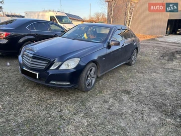 Авто Mercedes E-Class 2011 № 8618820