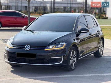 Авто Volkswagen E-Golf 2017 № 8619076