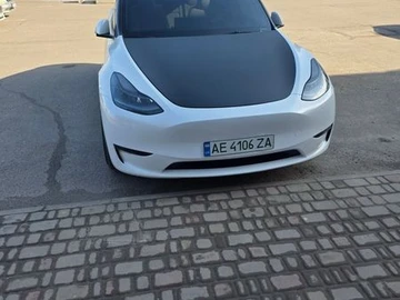Авто Tesla Model Y 2023 № 8619164
