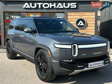 Авто Rivian R1S 2023 № 8619333
