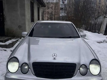 Авто Mercedes E-Class 2001 № 8619379