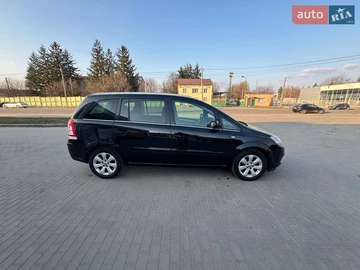 Авто Opel Zafira 2010 № 8619604