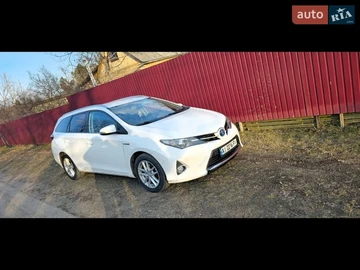 Авто Toyota Auris 2015 № 8619848