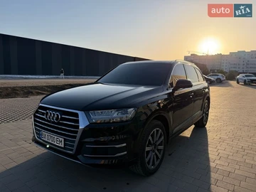 Авто Audi Q7 2018 № 8619908