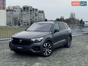 Авто Volkswagen Touareg 2022 № 8619963