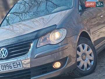 Авто Volkswagen Touran 2007 № 8620281