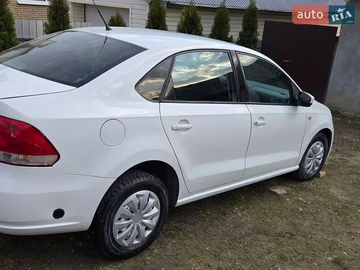 Авто Volkswagen Polo 2012 № 8620287