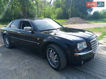 Авто Chrysler 300C 2005 № 8620312
