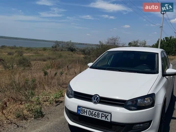 Авто Volkswagen Polo 2011 № 8620451