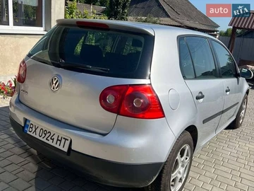 Авто Volkswagen Golf 2004 № 8620830