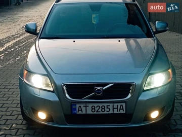 Авто Volvo V50 2009 № 8621342