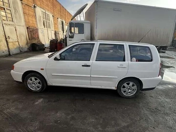 Авто Volkswagen Polo 1999 № 8621642