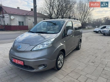 Авто Nissan E-Nv200 2015 № 8621782