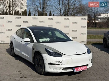 Авто Tesla Model 3 2021 № 8621791